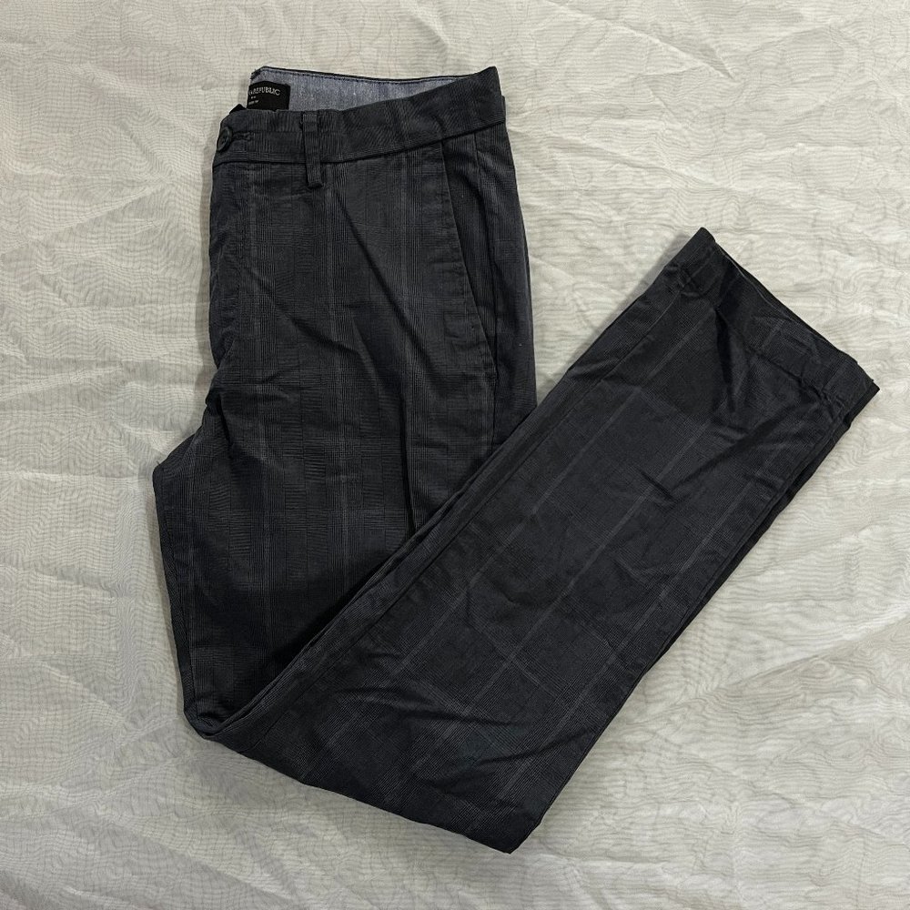 Banana Republic Trousers Aiden Fit Size 30x30 Charcoal Gray